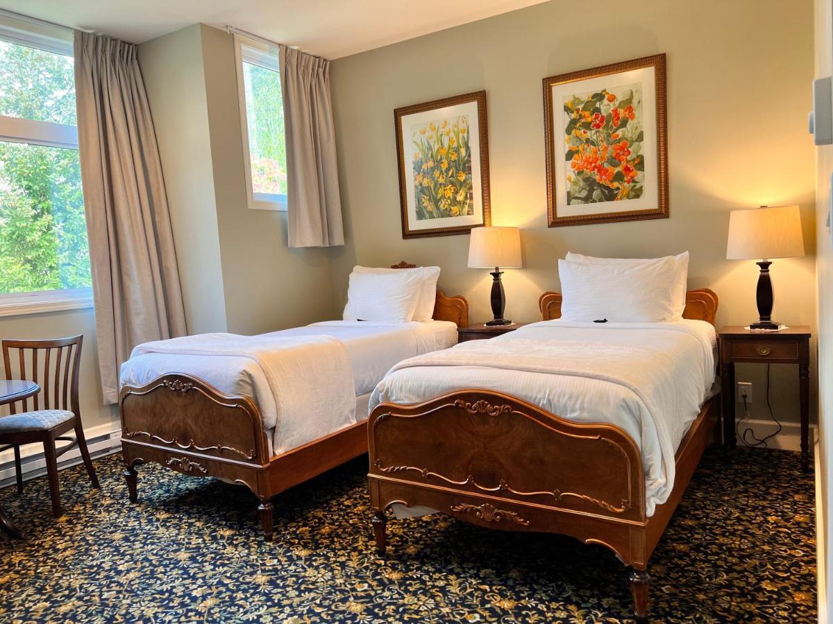 Hotel Woodstone Manor Inc. Sturdies Bay Exterior foto